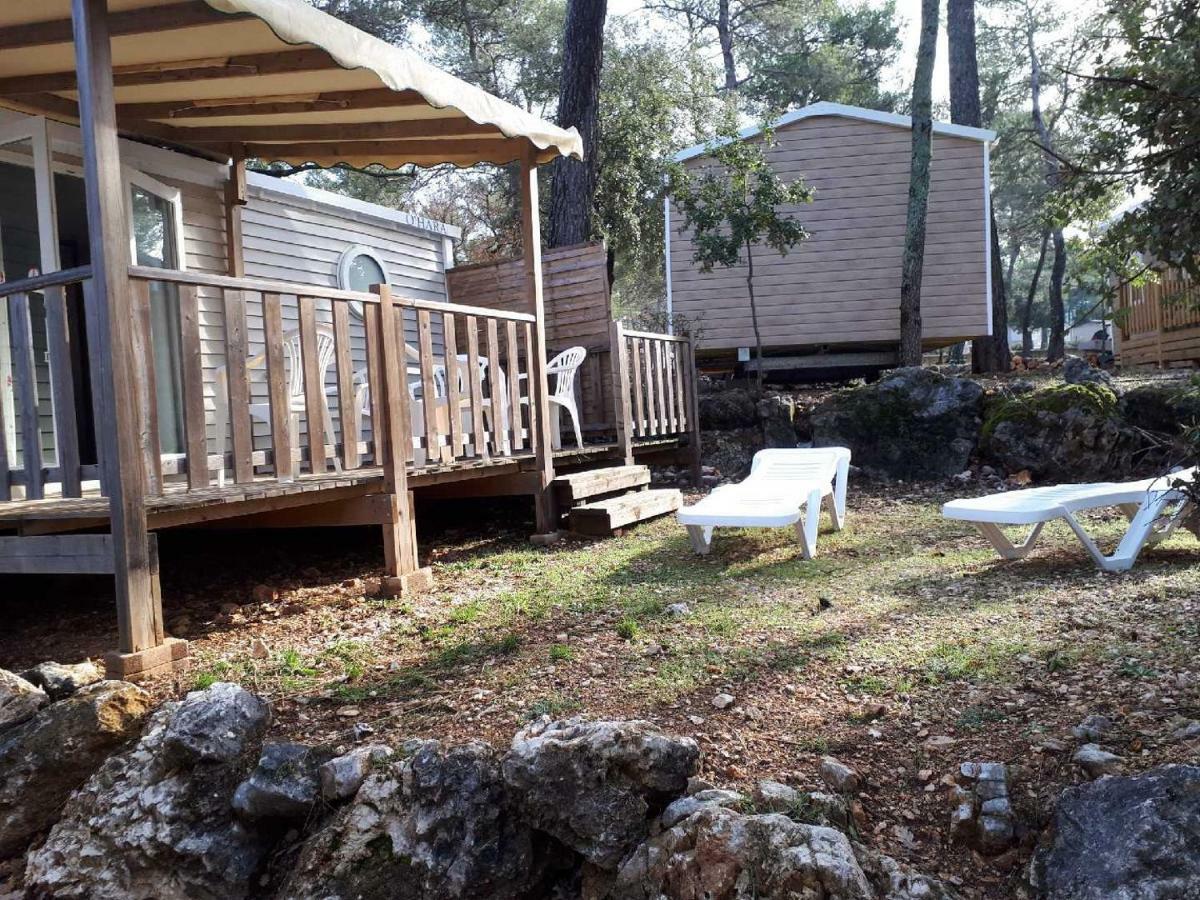 Mobil Home Sainte Baume Nans-les-Pins Exterior foto
